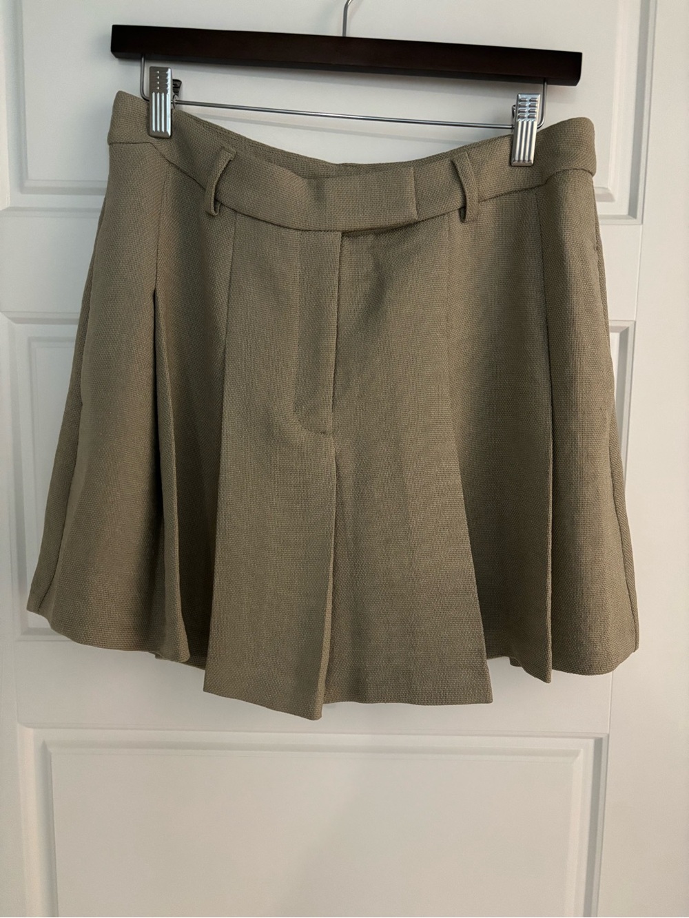 Express Pleated A-Line Skirt